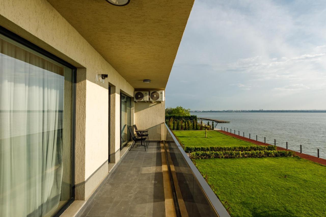 Lucky 13 Apartment Mamaia Exterior photo