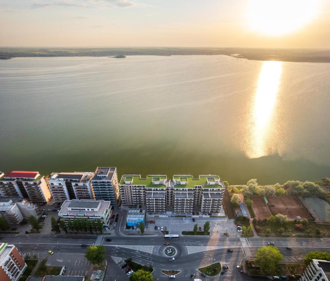 Lucky 13 Apartment Mamaia Exterior photo